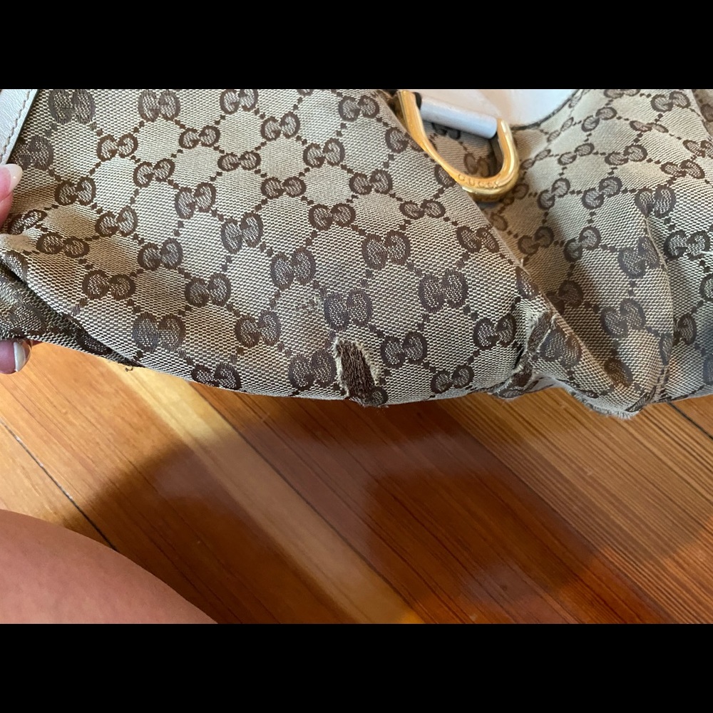 Used authentic Gucci bag - Picture 3 of 10